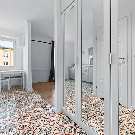 Rentplanet - Ogrodowa * Warsaw